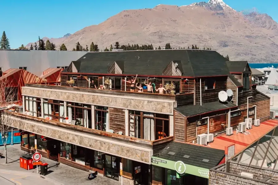 Adventure Queenstown Hostel