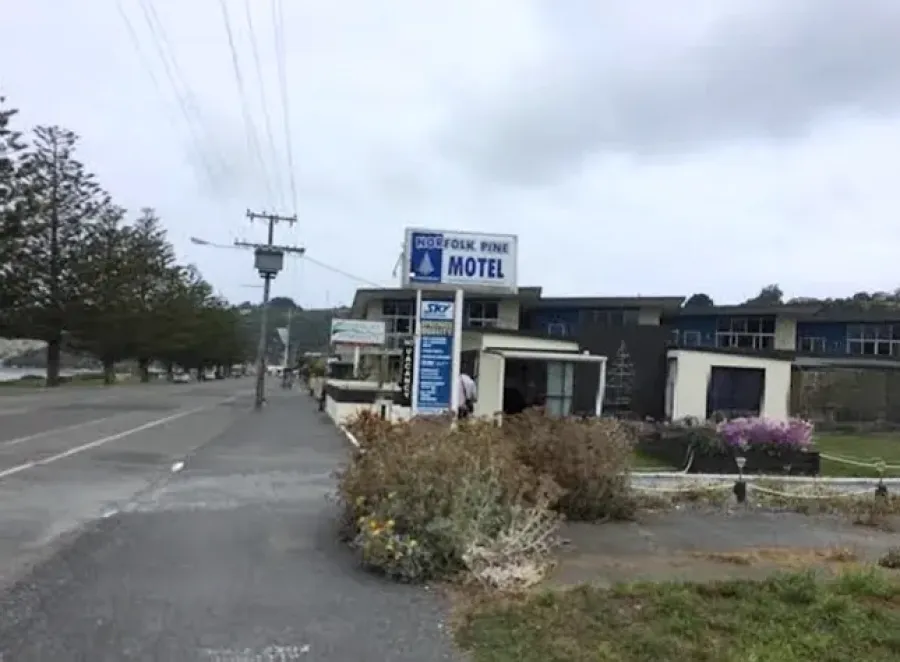 Norfolk Pine Motel