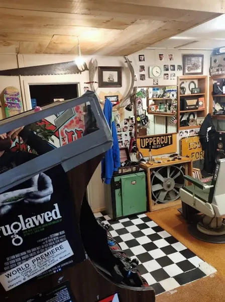 Hathaway Barber