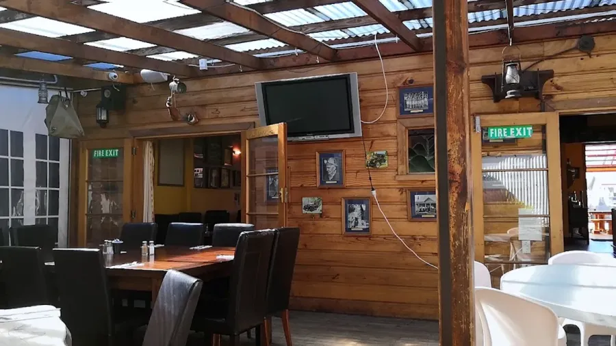 Denniston Dog Restaurant & Bar