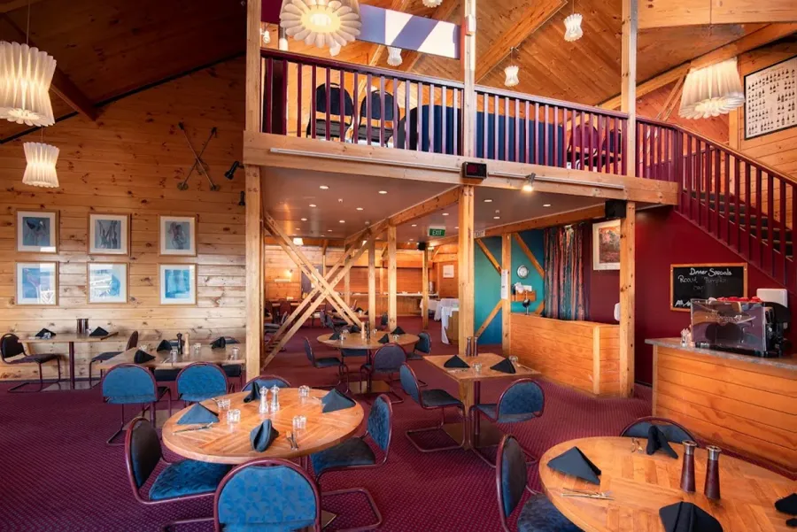 Skotel Restaurant and Bar