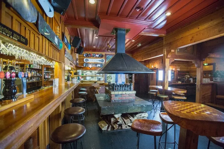 Powderkeg Restaurant and Bar