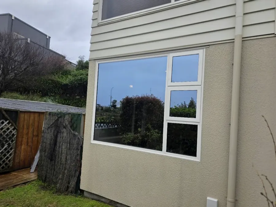 Paraparaumu Glass Limited