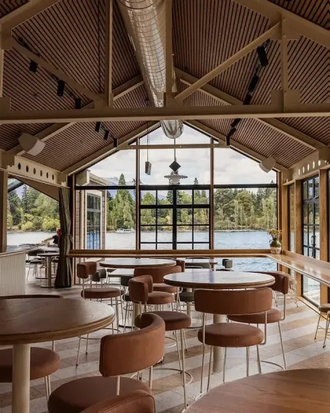 Queenstown Wharf Bar