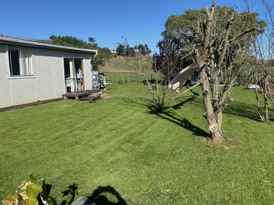 Too Easy Lawn Care