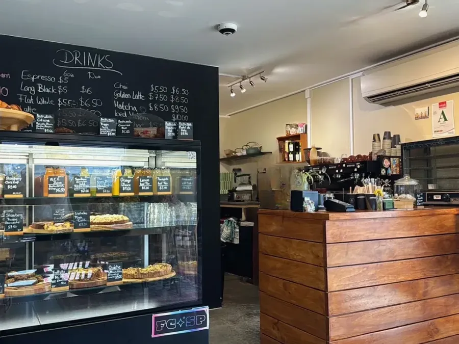Take a Bite, Café & Pastries