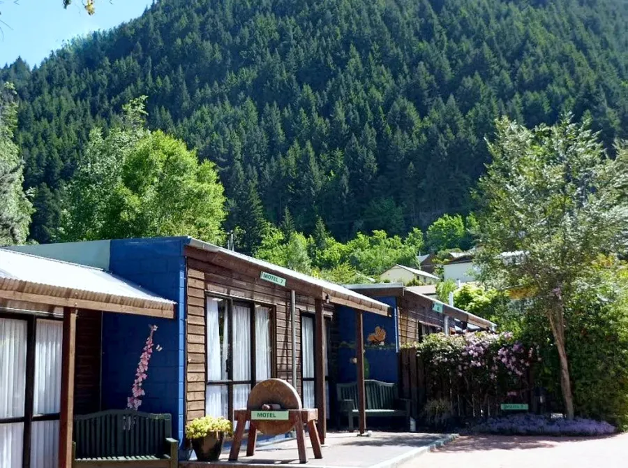 Queenstown Holiday Park Creeksyde