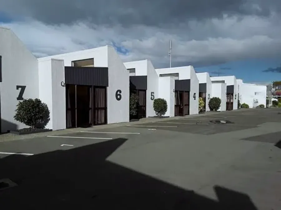 Sundowner Motel