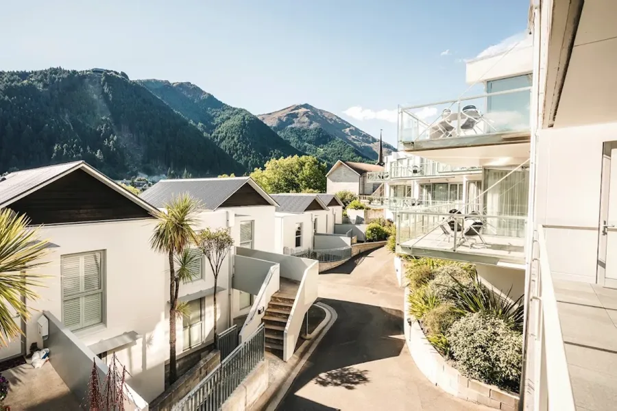 Blue Peaks Apartments