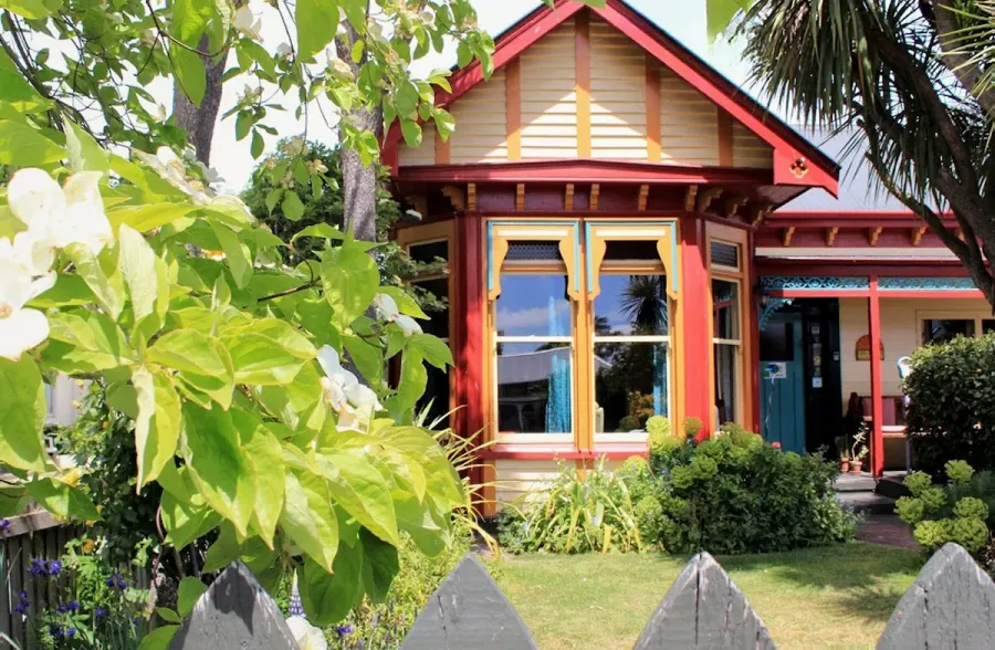 Chester Street Backpackers Long Term Accommodation - BBH