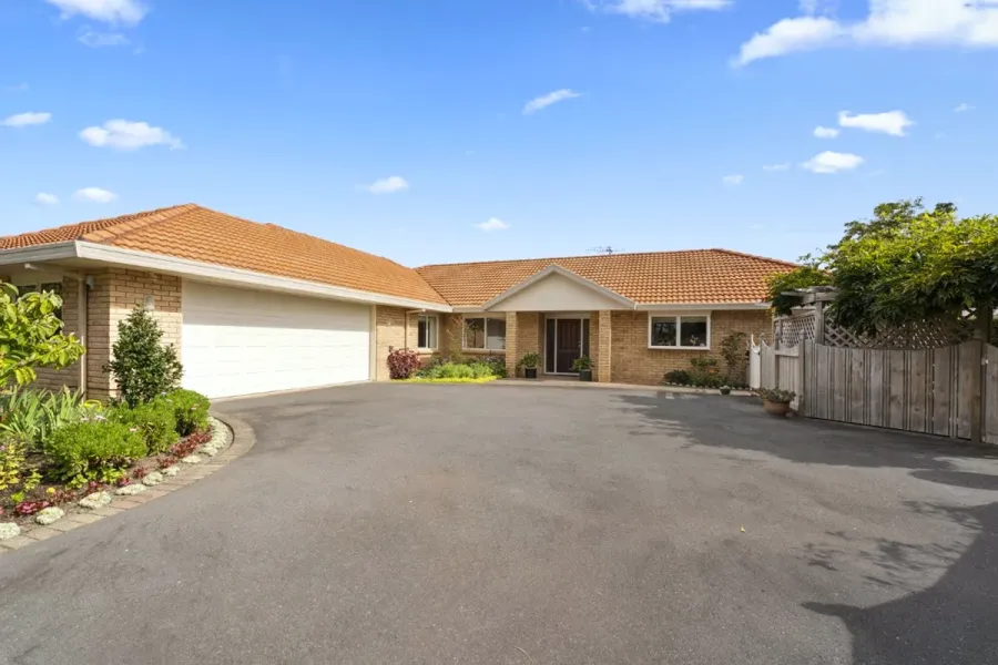 Nandi Freeman EAST REALTY Tauranga Real Estate Specialist