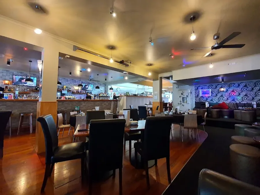 Detour Bar, Lounge And Restaurant