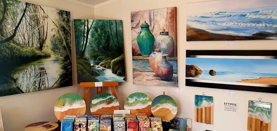 The Oaks Gallery