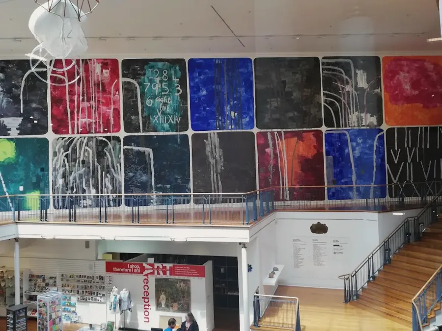 Dunedin Public Art Gallery