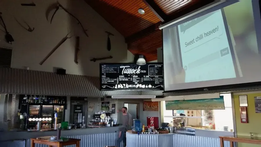 Tussock Bar & Restaurant