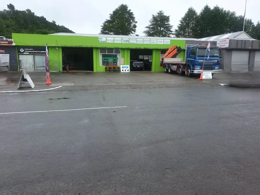 Green clean hand carwash