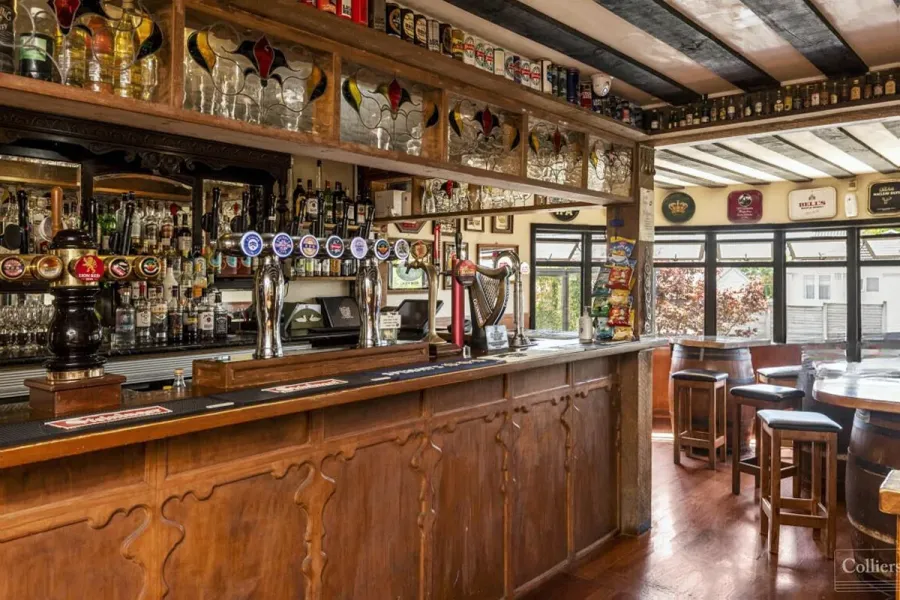 British Isles Inn