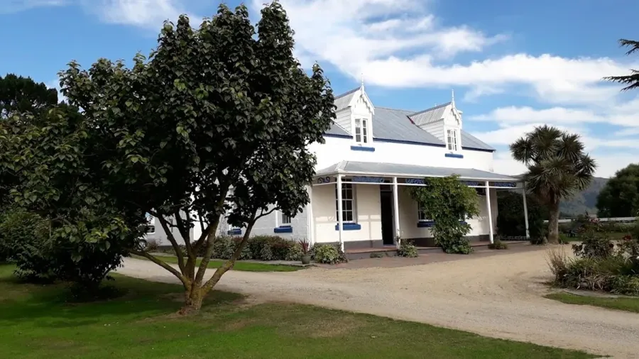 Western House