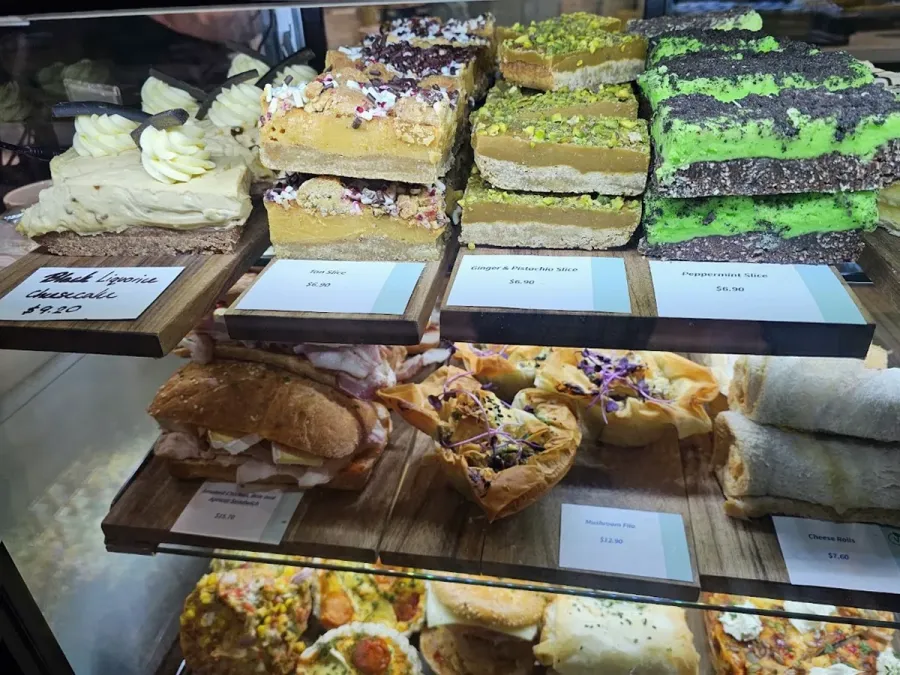 Majestic Cafe - Invercargill Central