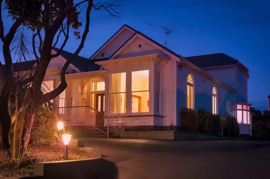 Fernbrae House