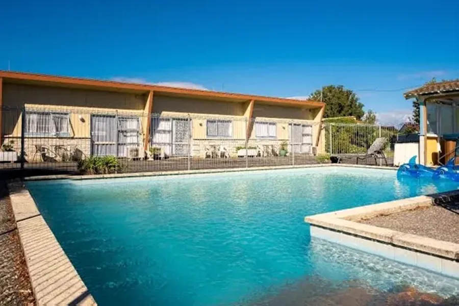 Spanish Lady Motel