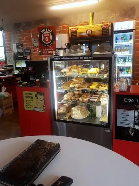 Route 6 Cafe and Bar