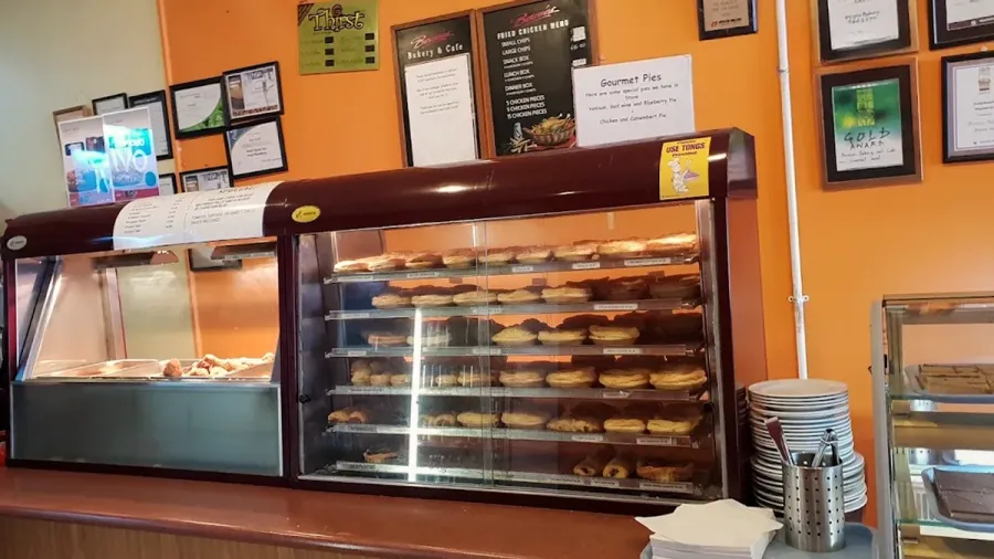 Bernies Bakery & Cafe
