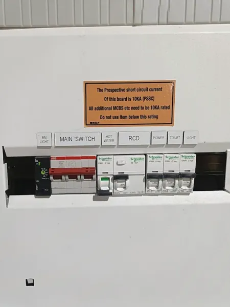 R R Electrical - Best Electrician in Wellington