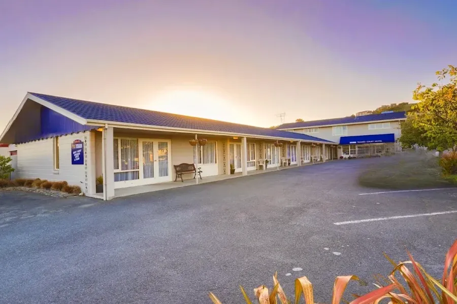 AAA Thames Court Motel