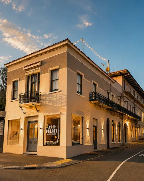 Crash Palace Napier