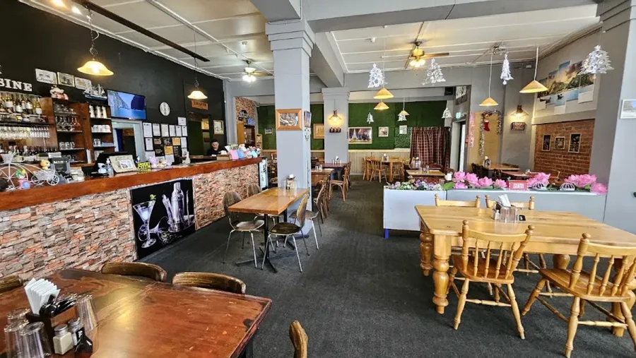 Im-Aim Thai Cuisine - Dannevirke