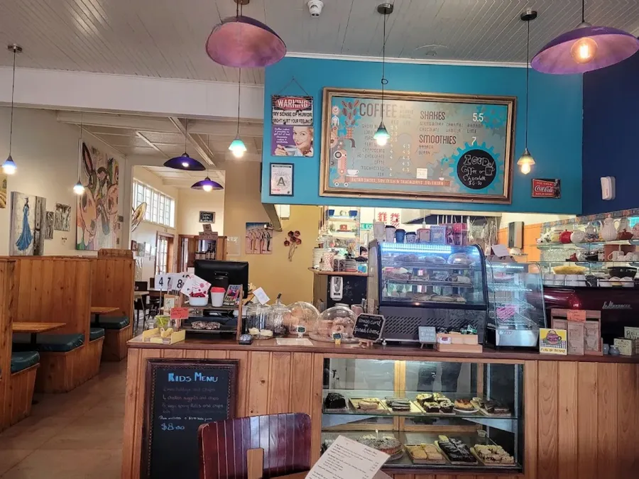 Angel Louise Cafe