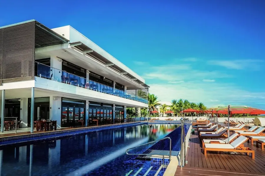 Hilton Fiji Beach Resort and Spa