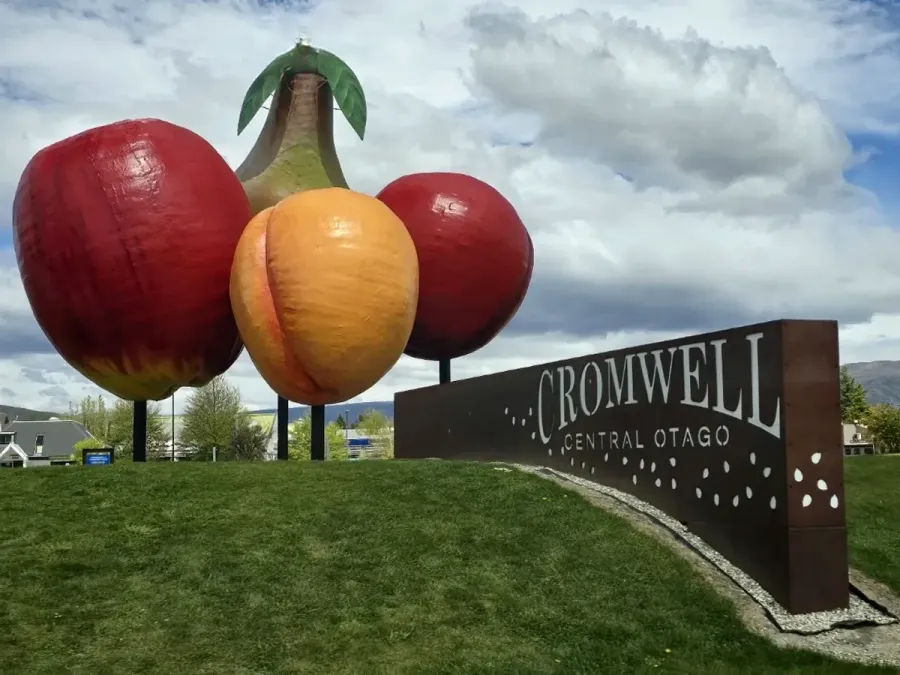 Cromwell Fruit Sculpture