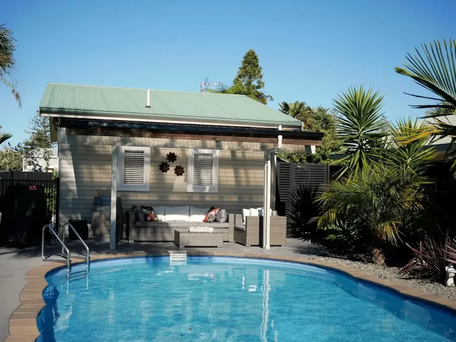 The Pool House Bed & Breakfast Napier