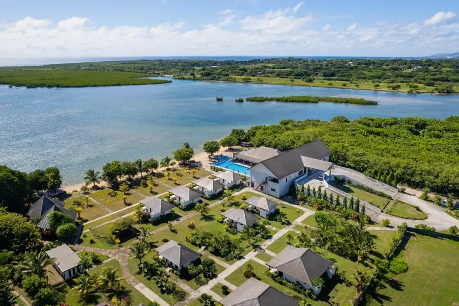 Lander's Bay resort & spa fiji