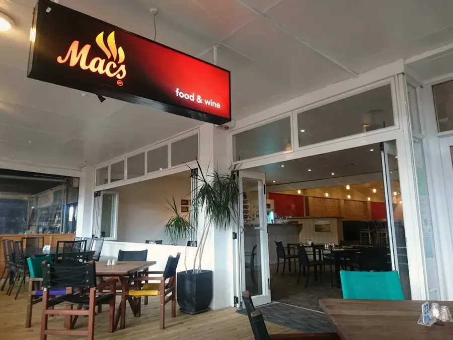 Mac's Steak House