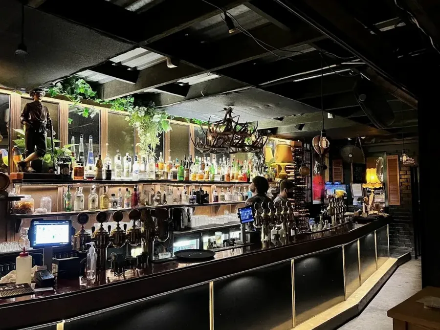 Hoppers Garden Bar