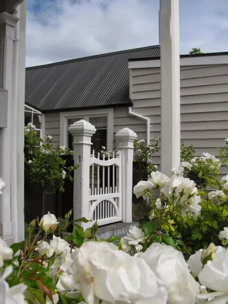 Historic Colenso Cottage