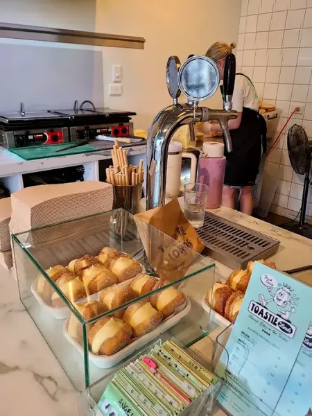 Toastie Lords - Picton