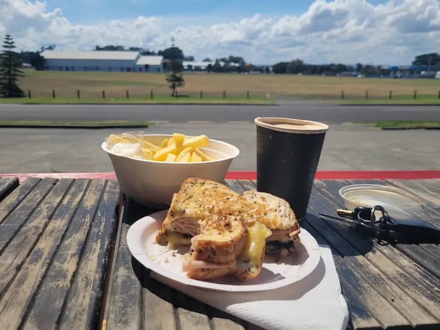 Pandr Coffee and Food