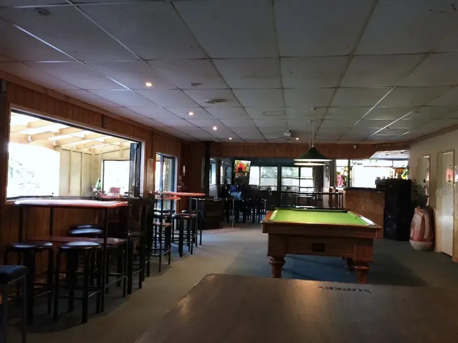 Klondike Tavern