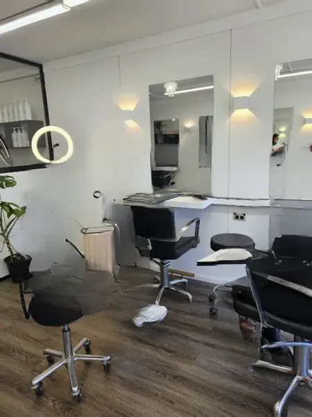 Reds Hair Kapiti