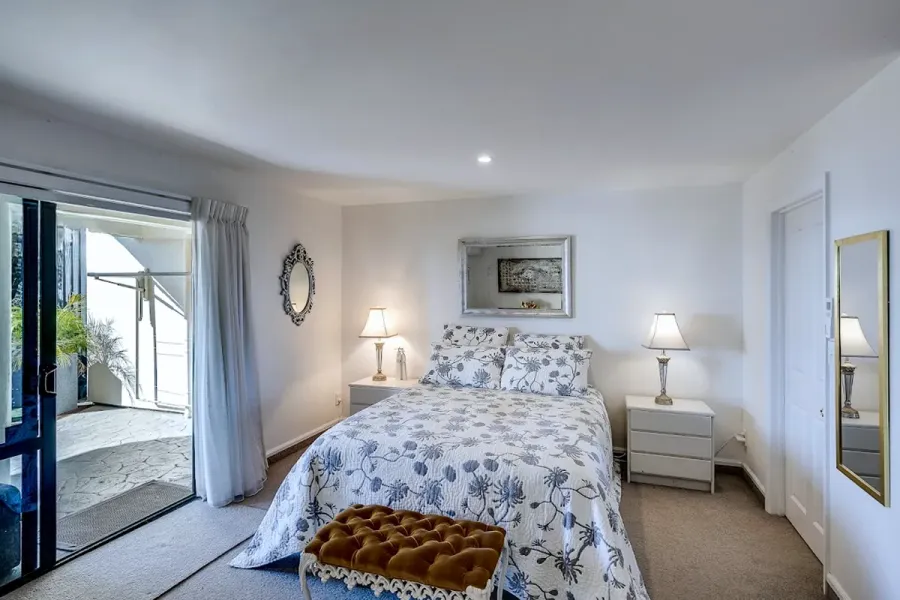 Maison Blue