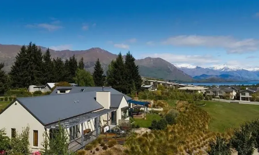 Websters on Wanaka Lodge