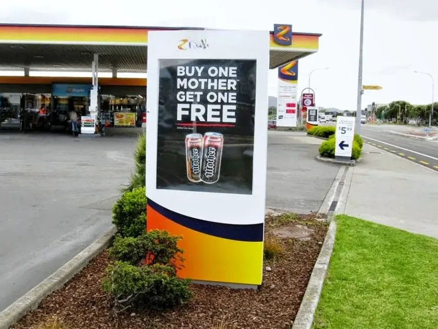 Z - Kapiti - Service Station