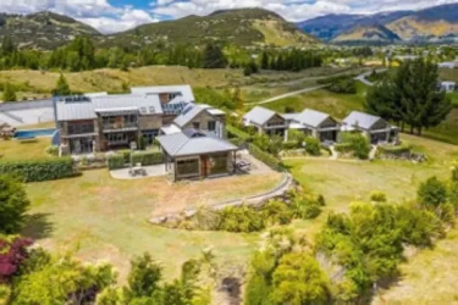 Tin Tub Luxury Lodge