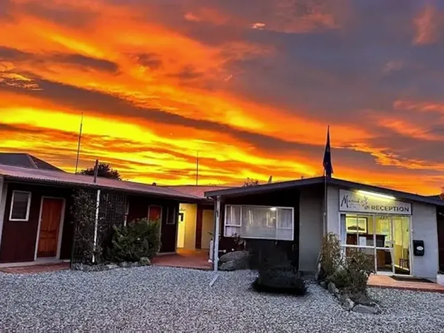 Manuka Crescent Motel