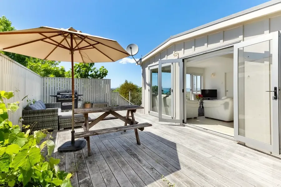 Tiri Cottage - Waiheke Unlimited
