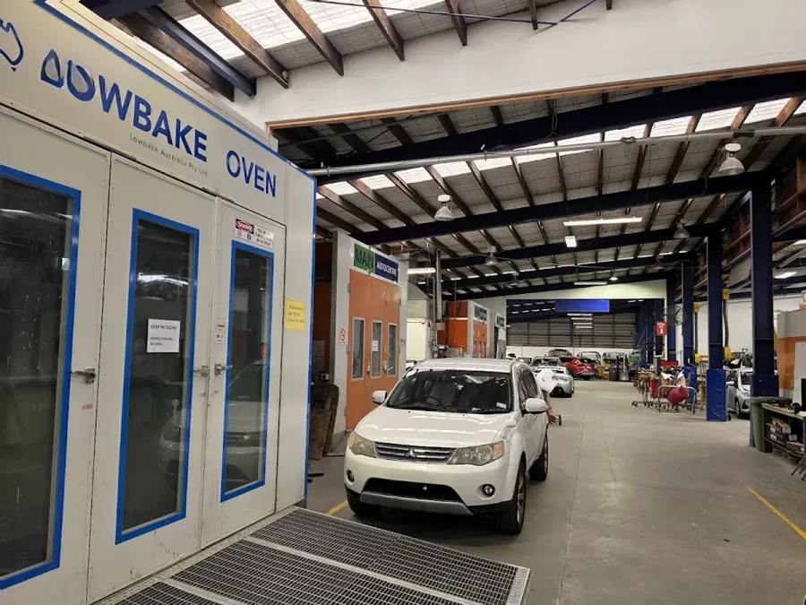 Main Autocentre Car Repairs Panel Beater